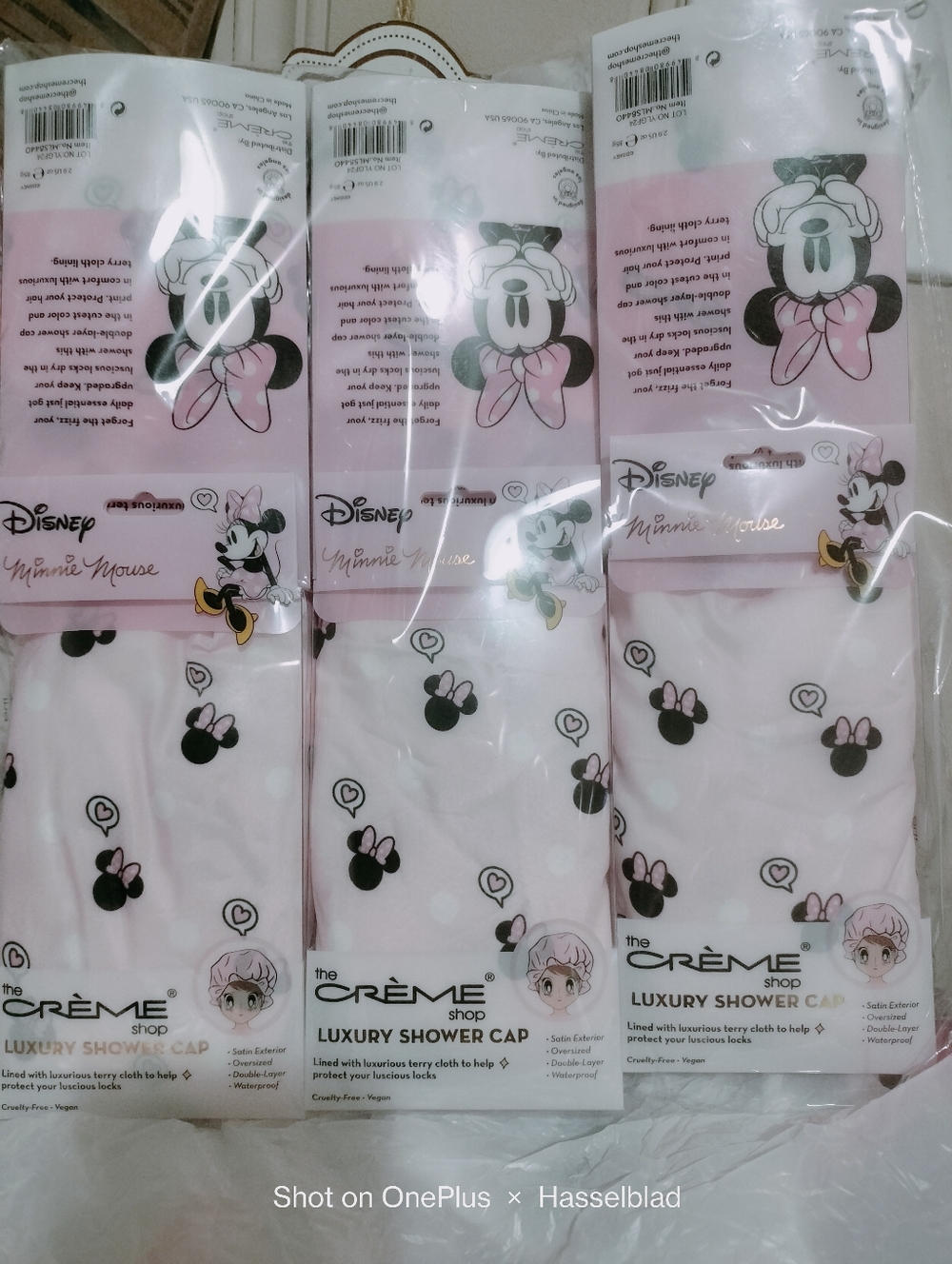 Disney Minnie Mouse Insulated Shower Cap (1)